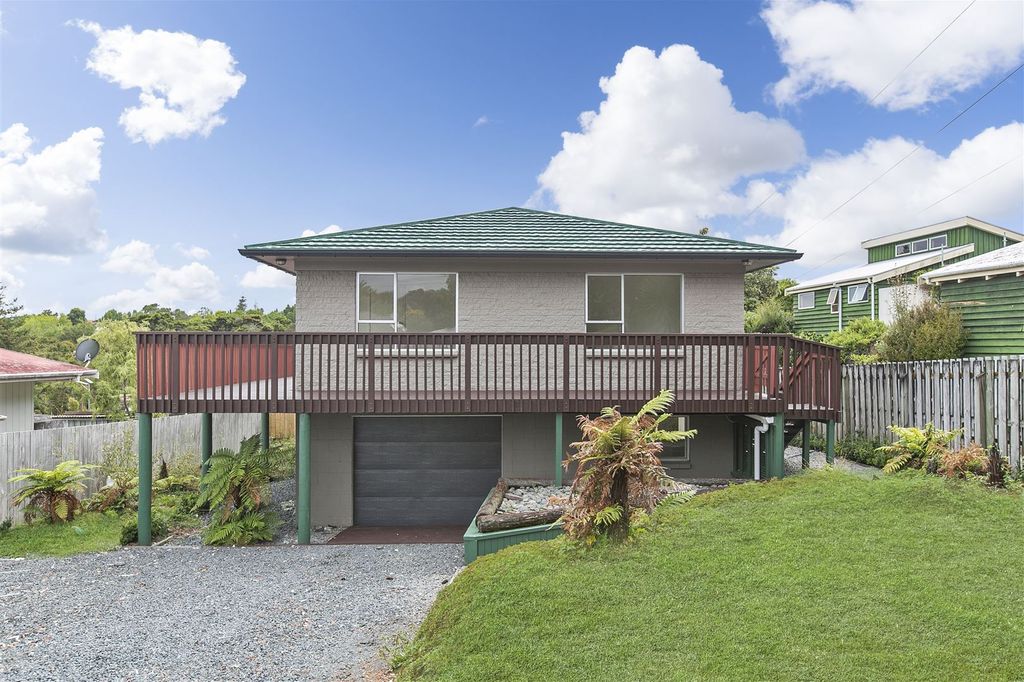 Property value 404 Whangaparaoa Road, Stanmore Bay realestate.co.nz