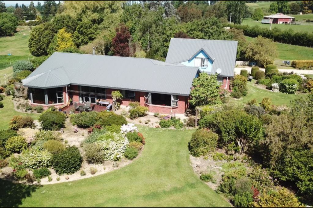 Property value 338 Mill Road, Waimate realestate.co.nz