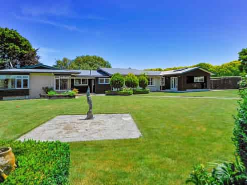 143 Crystall Road, Pakipaki