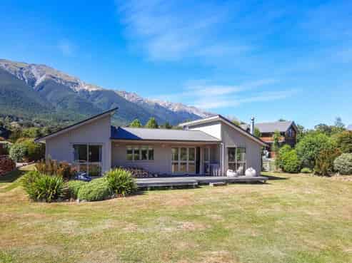 3 Toutouwai Place, St Arnaud