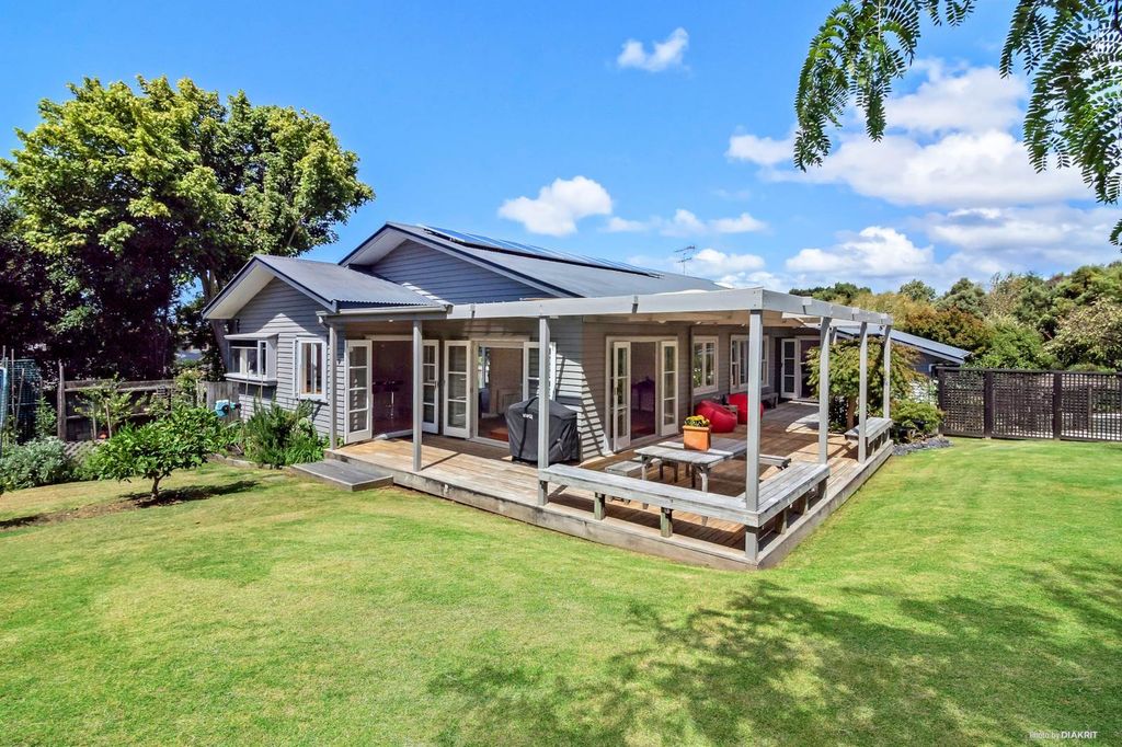 Property value 19 Muncaster Road, Snells Beach realestate.co.nz
