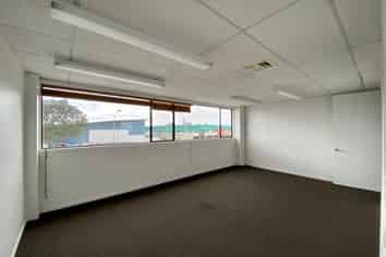 CORNER OFFICE SPACE - BIRKENHEAD
