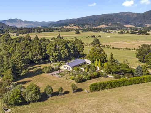 441 East Takaka Road, East Takaka