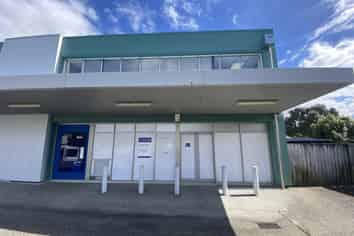 Glen Eden Retail