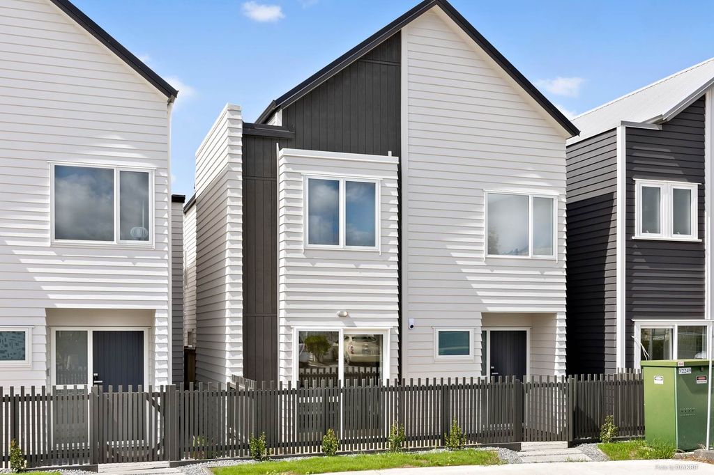 Property value 149 Clark Road, Hobsonville realestate.co.nz