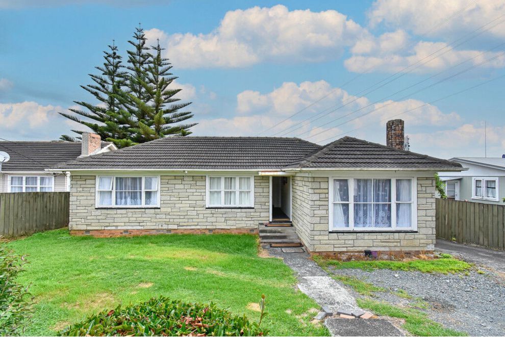 For sale 27 Takanini Road, Takanini realestate.co.nz