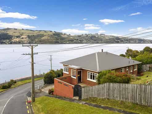 3 De Lacy Street, Maia