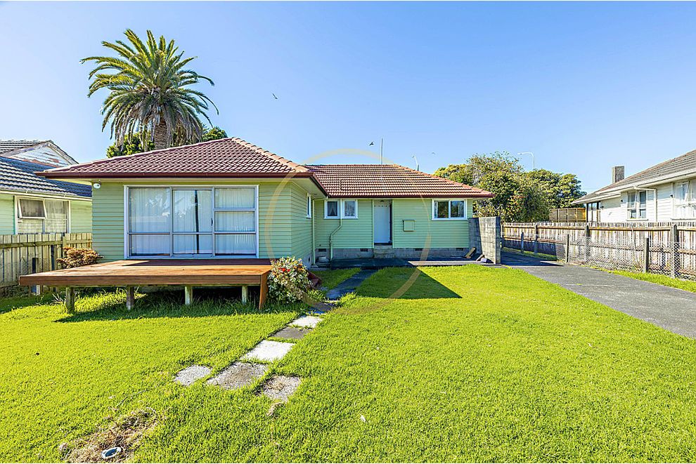 For sale 495 Massey Road, Mangere realestate.co.nz