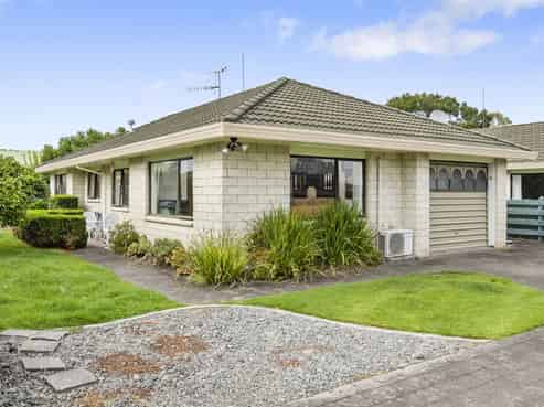 38B Pooles Road, Greerton