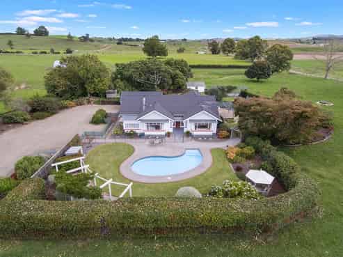 266 Somerville Road, Tapapa