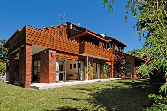 Property value - 60 Aberdeen Road, Campbells Bay - realestate.co.nz