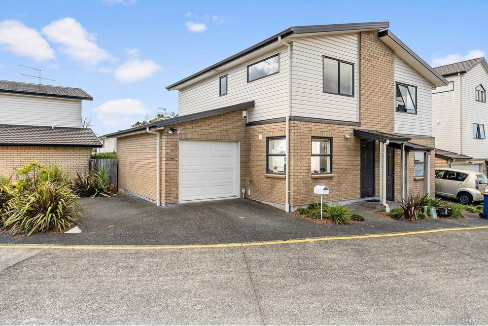 For sale 14/172 McLeod Road, Te Atatu South realestate.co.nz