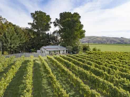 664 Middle Road, Poukawa