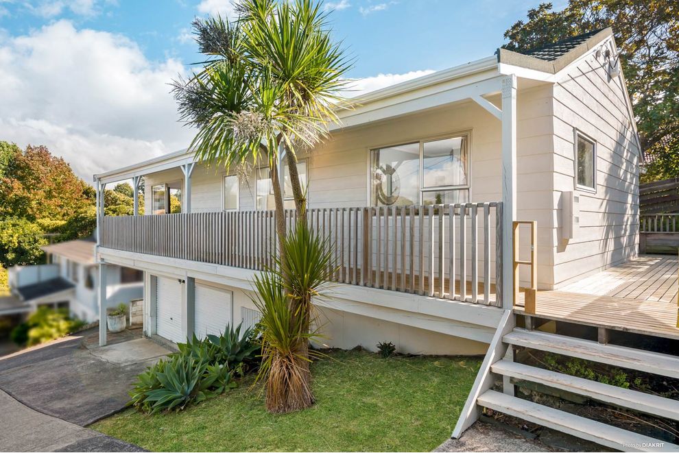 For sale Beautiful Coastal Family Home realestate.co.nz