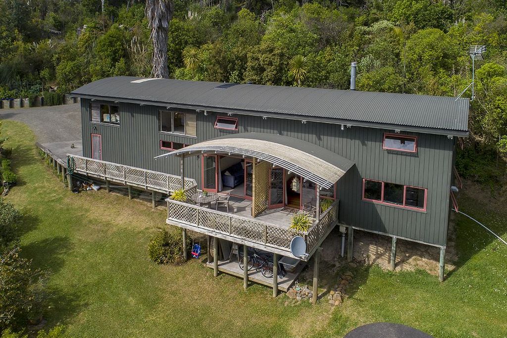 Property value 142 Wade River Road, Arkles Bay realestate.co.nz