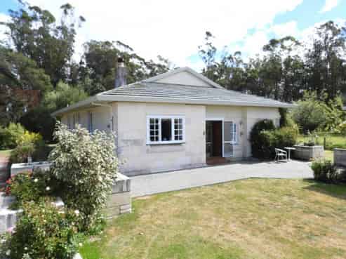 61 Station Road, Totara