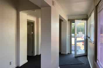 HUGE PROFILE CORNER SITE