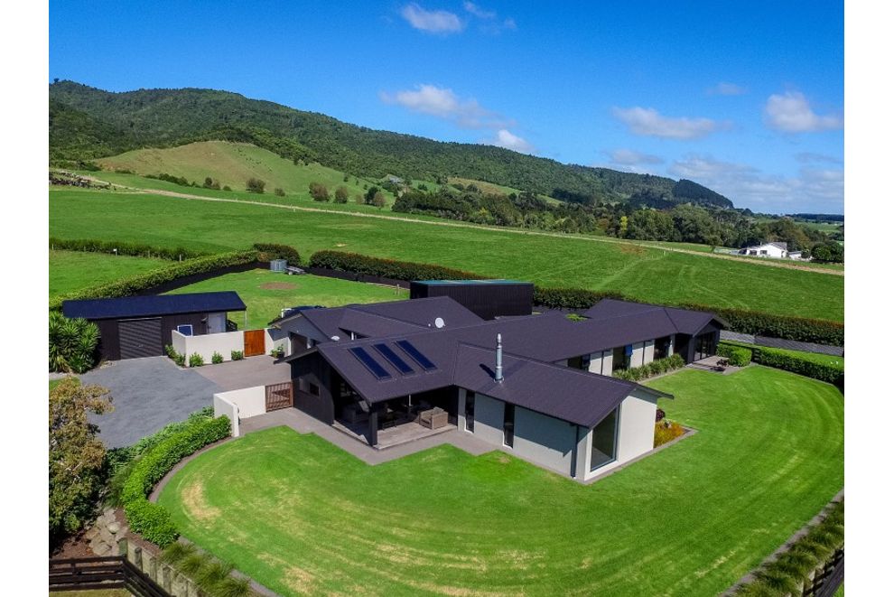 For sale 1349 South Road, Oakura realestate.co.nz