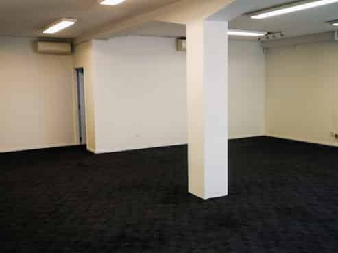 Lake Road retail
