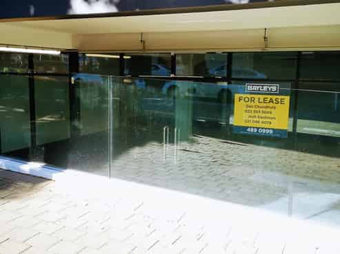 Lake Road retail