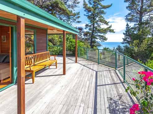 1479 Port Charles Road, Port Charles