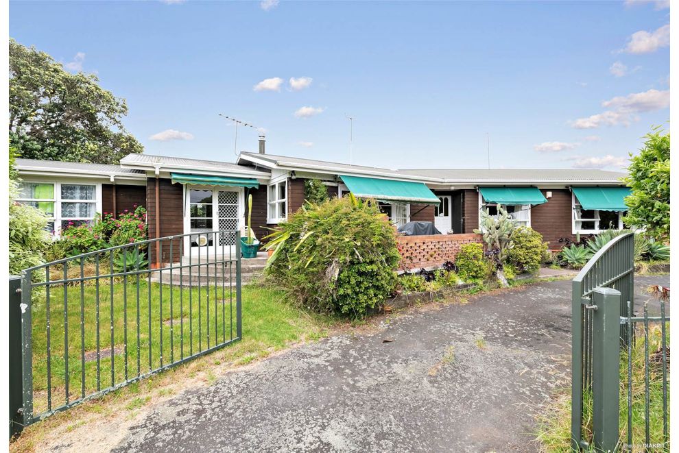 For rent 164 Centreway Road, Orewa realestate.co.nz