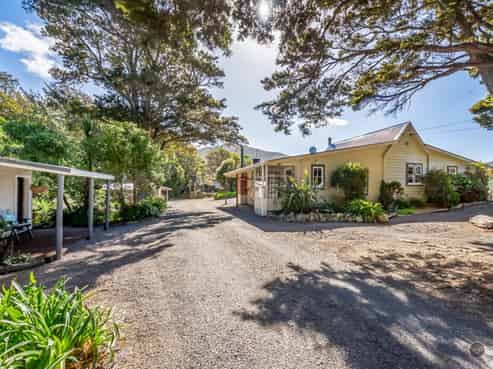 1044 Coast Road, Pencarrow Head