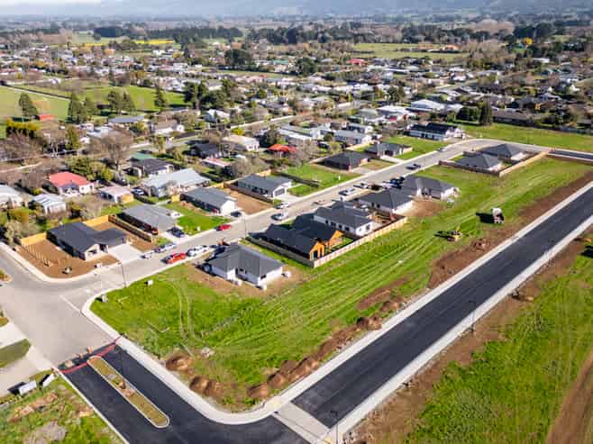  Peaks Avenue, Carterton