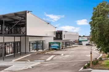 96m2 Retail Unit in Prime Position!