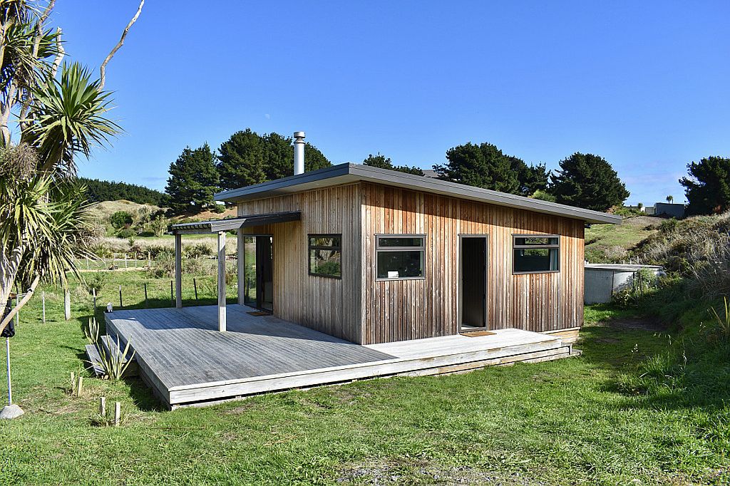 Property value 146 Strathnaver Drive, Waikawa Beach realestate.co.nz