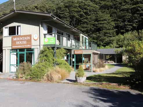 84 West Coast Road, Arthur's Pass