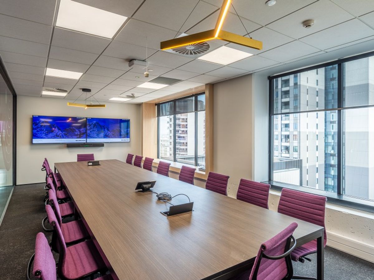 Full Floor Office in Prominent CBD Location - Mehr
