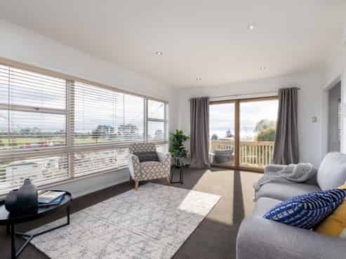 10 Bisley Avenue, Moana