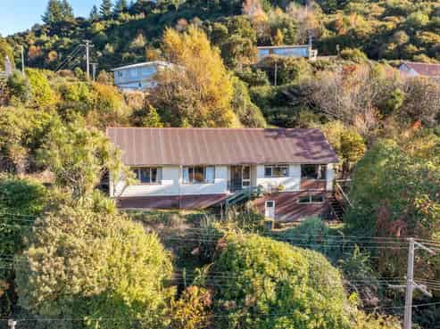 10 Tui Terrace, Waipori Falls