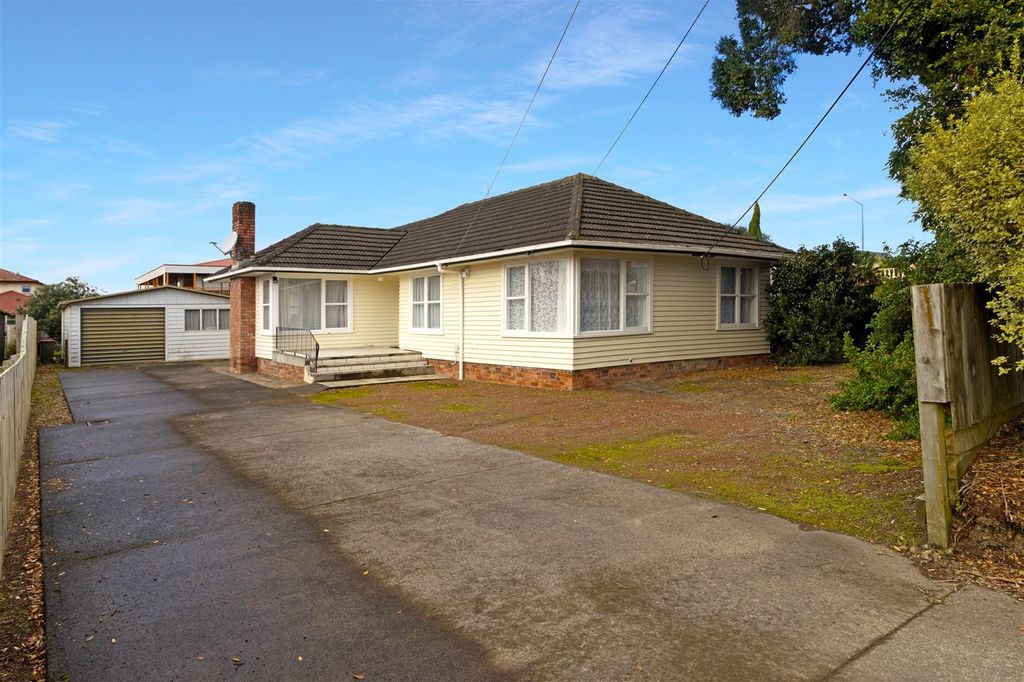 1 Waters Place, New Lynn