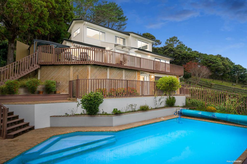 Property value 51 Attwood Road, Paremoremo realestate.co.nz