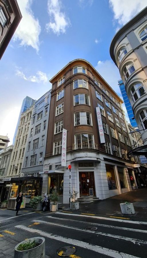 Savills  Full floor on High Street