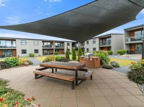 16 Monaco Drive, Cromwell