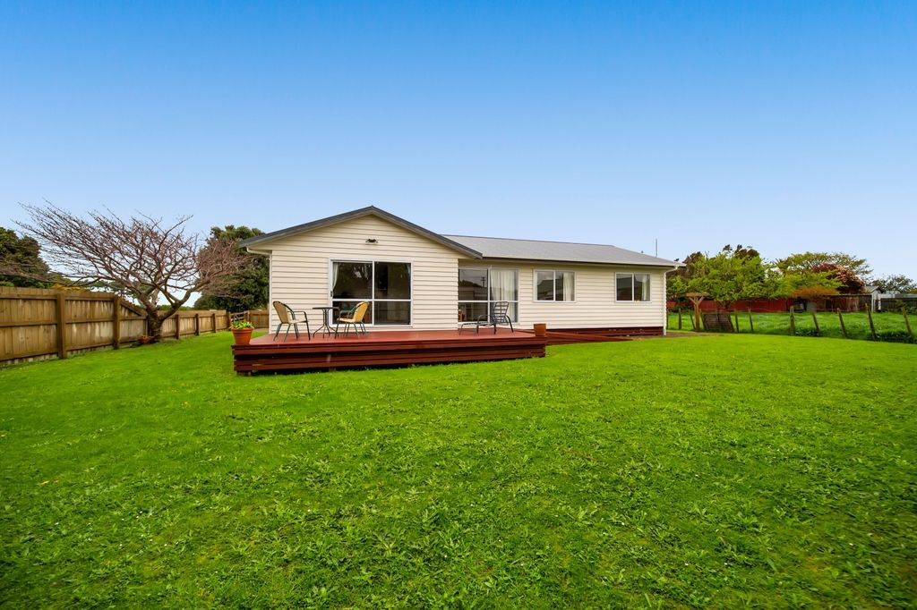 Property value 75 Tauhuri Street, Manaia realestate.co.nz