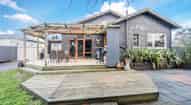 Open gallery