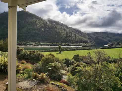 1074 Nikau Road, Seddonville