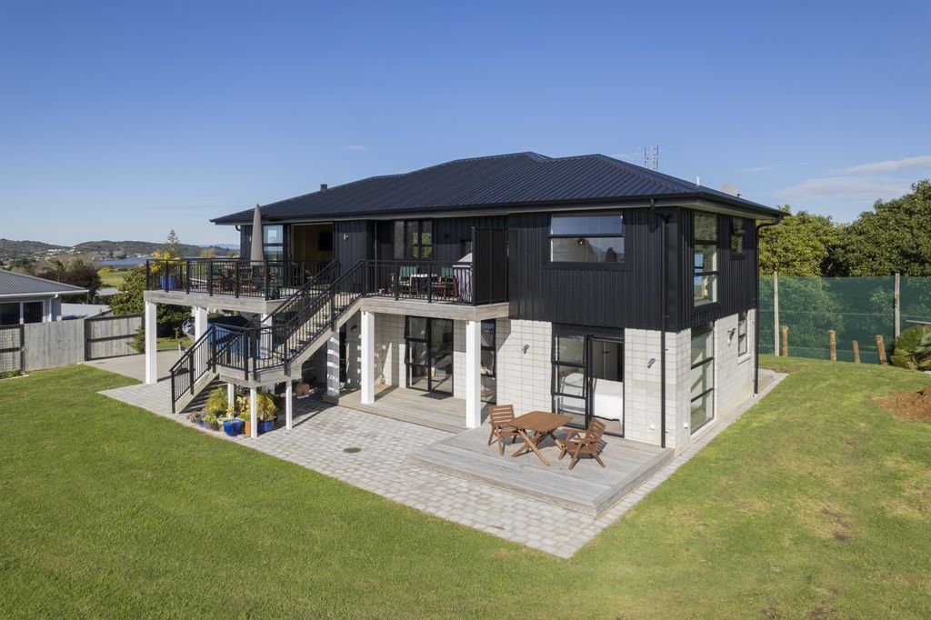 Property value 71 Koutunui Road, Athenree realestate.co.nz