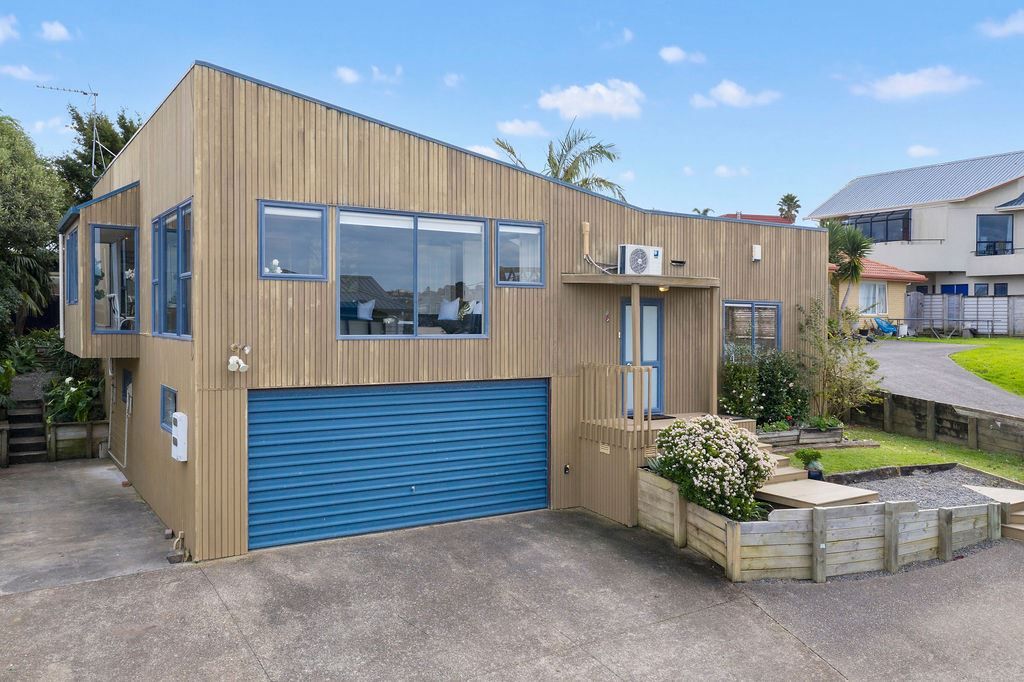 Property value 8 Brixton Road, Manly realestate.co.nz