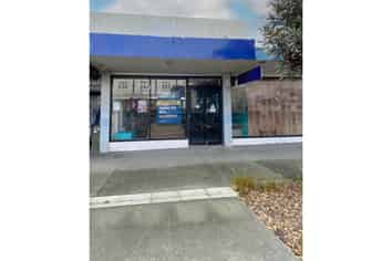 RETAIL IN MT ALBERT TOWN CENTRE
