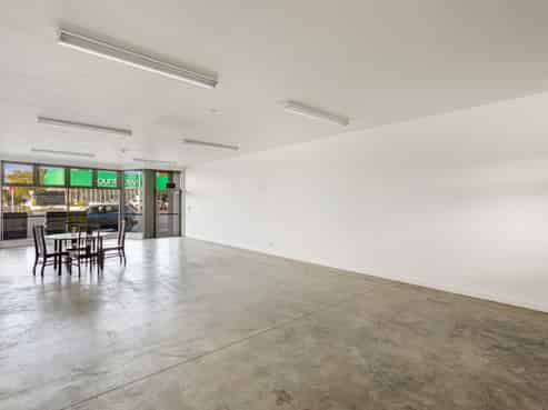 Te Atatu Retail - Incentives offered!!