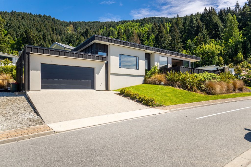 Property value 57 Highview Terrace, Queenstown Central realestate.co.nz