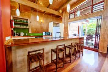 Holiday Homes Near White Sand Beaches