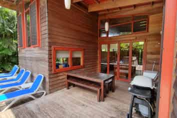 Holiday Homes Near White Sand Beaches