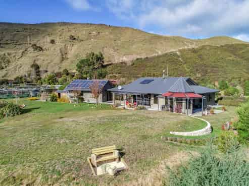 1695 Dartmoor Road, Dartmoor