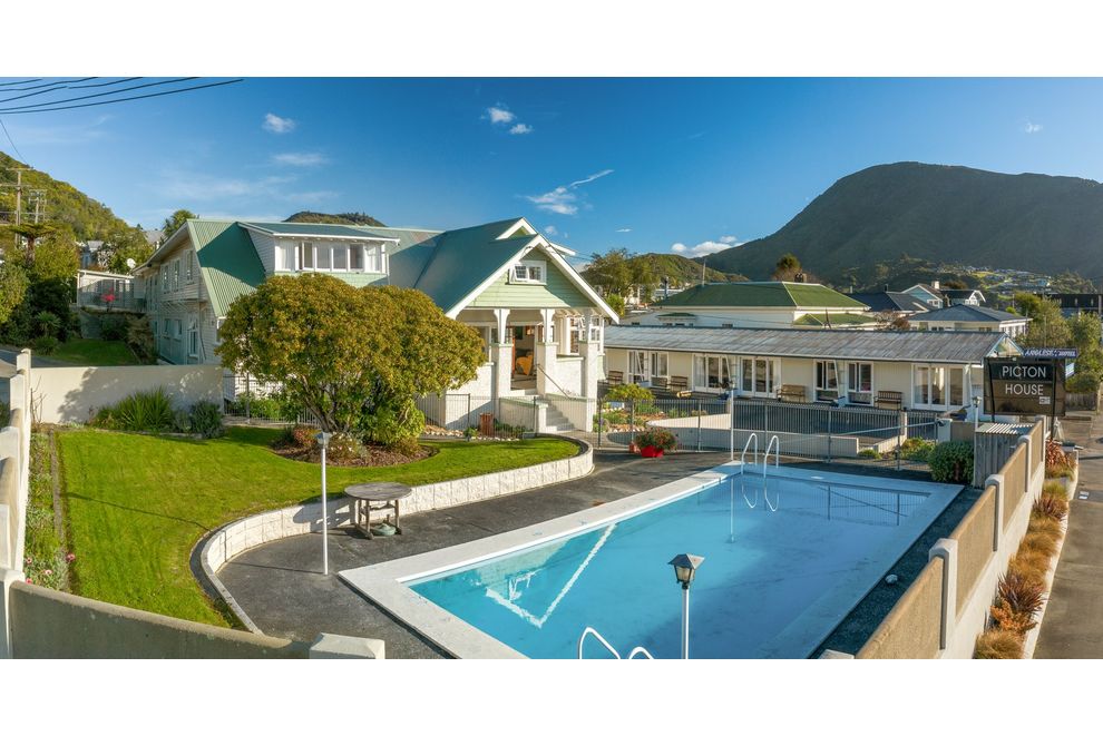 26/28 Waikawa Road, Picton, Marlborough For Sale realestate.co.nz